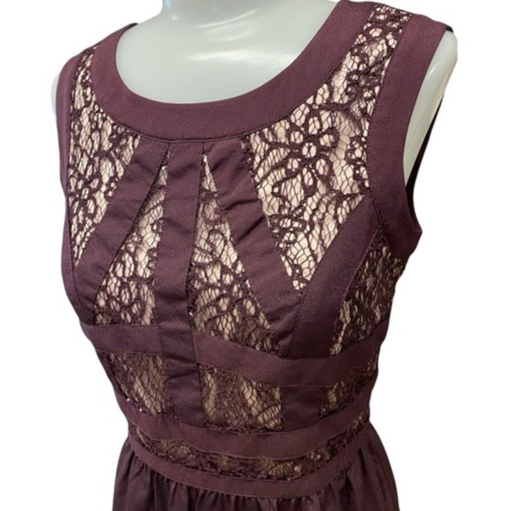 Gianni Bini Lace Cage Fit and Flare Midi Dress Burgundy Romantic Womens Size 2 - Picture 2 of 11
